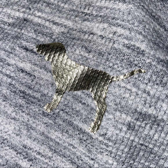 Gray long sleeve lounge shirt - Picture 5 of 6